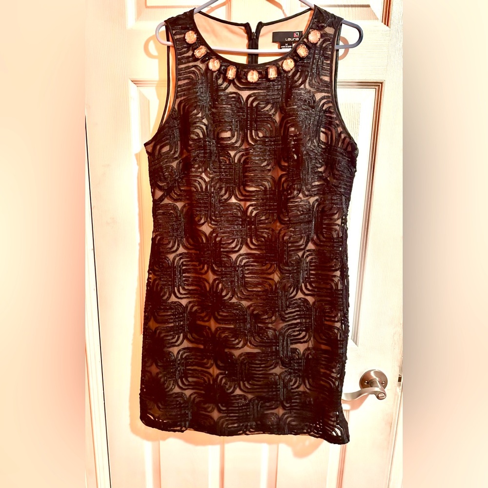 Laura ladies party dress sz 14